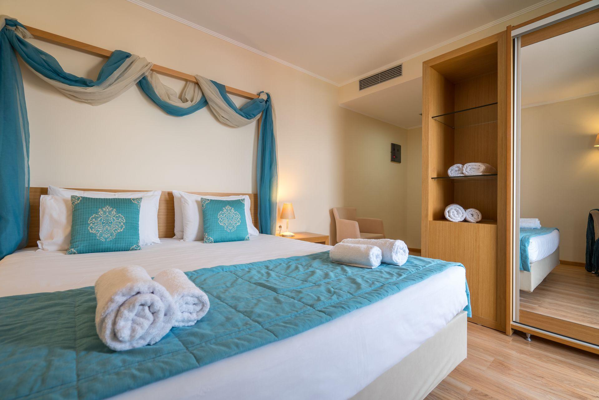 Galaxy Beach Resort BW Premier Collection ลากานาส ภายนอก รูปภาพ