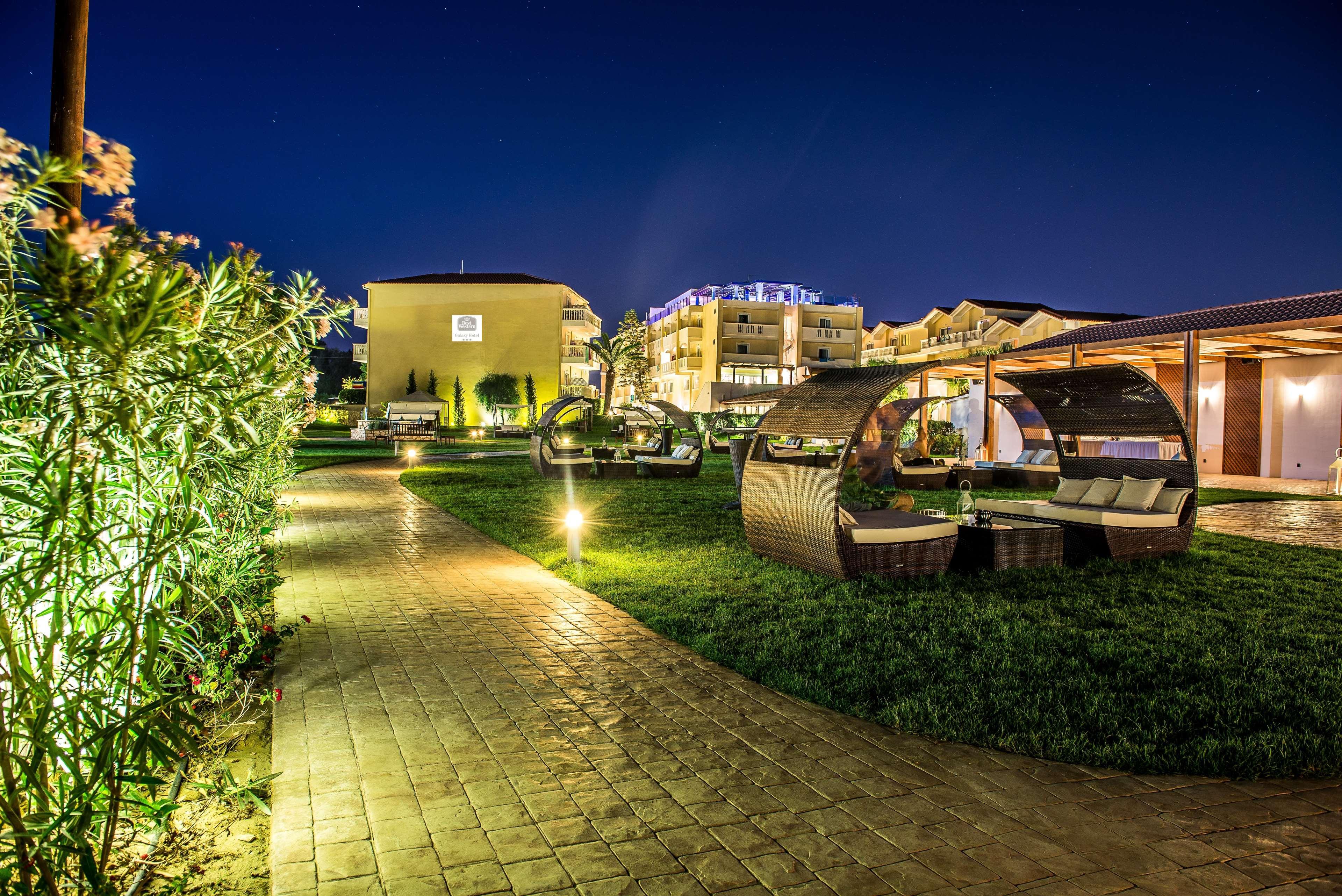 Galaxy Beach Resort BW Premier Collection ลากานาส ภายนอก รูปภาพ