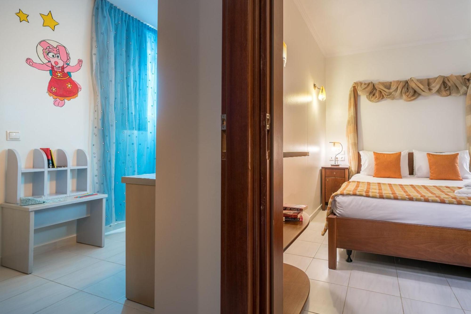 Galaxy Beach Resort BW Premier Collection ลากานาส ภายนอก รูปภาพ