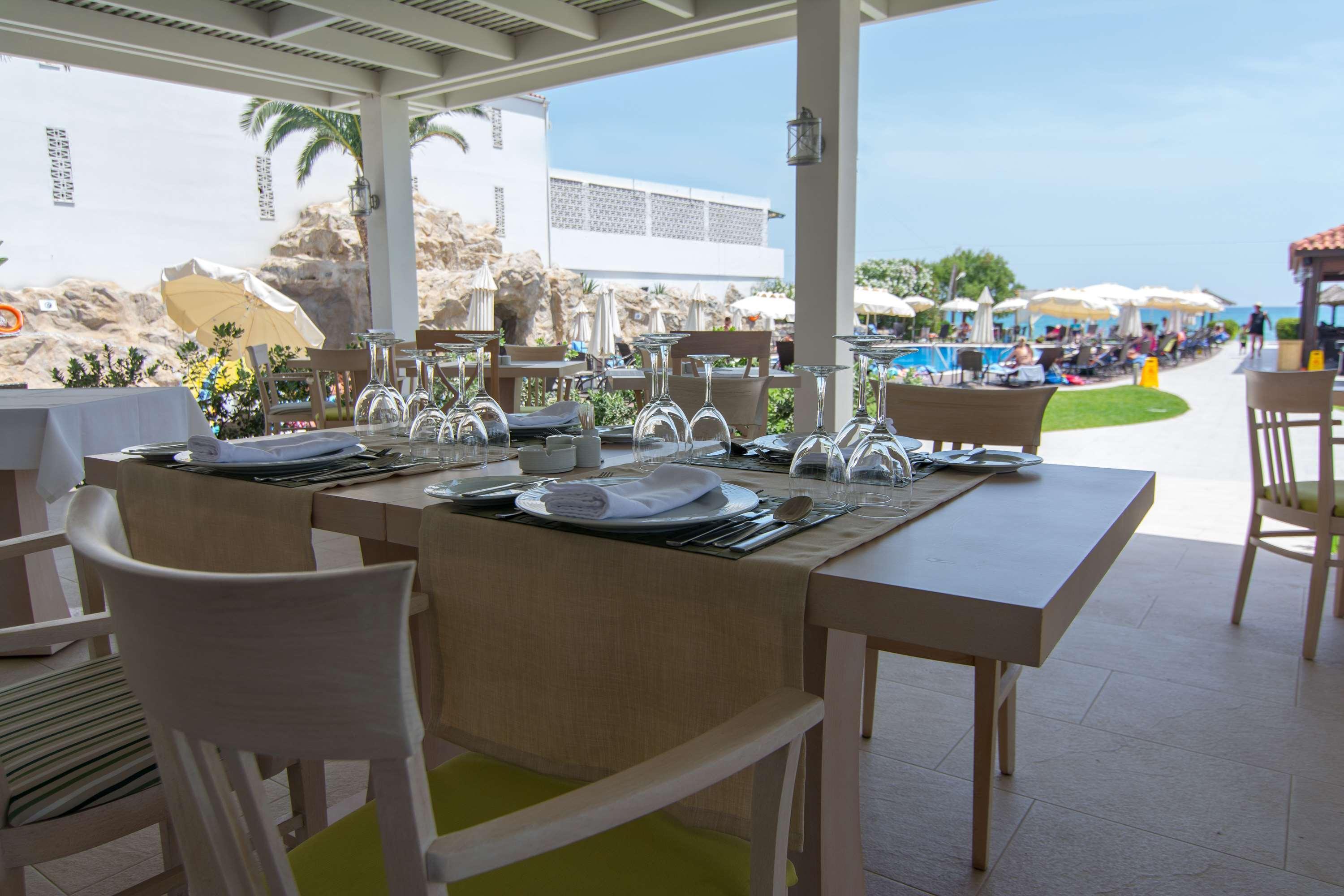 Galaxy Beach Resort BW Premier Collection ลากานาส ภายนอก รูปภาพ